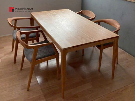 Bàn Ăn Gỗ Tự Nhiên BA004